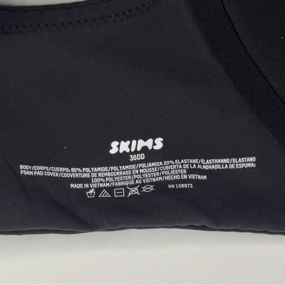 Skims Fits Everybody Push-Up Demi Bra, Onyx, 36DD underwire NWT - Picture 3 of 9